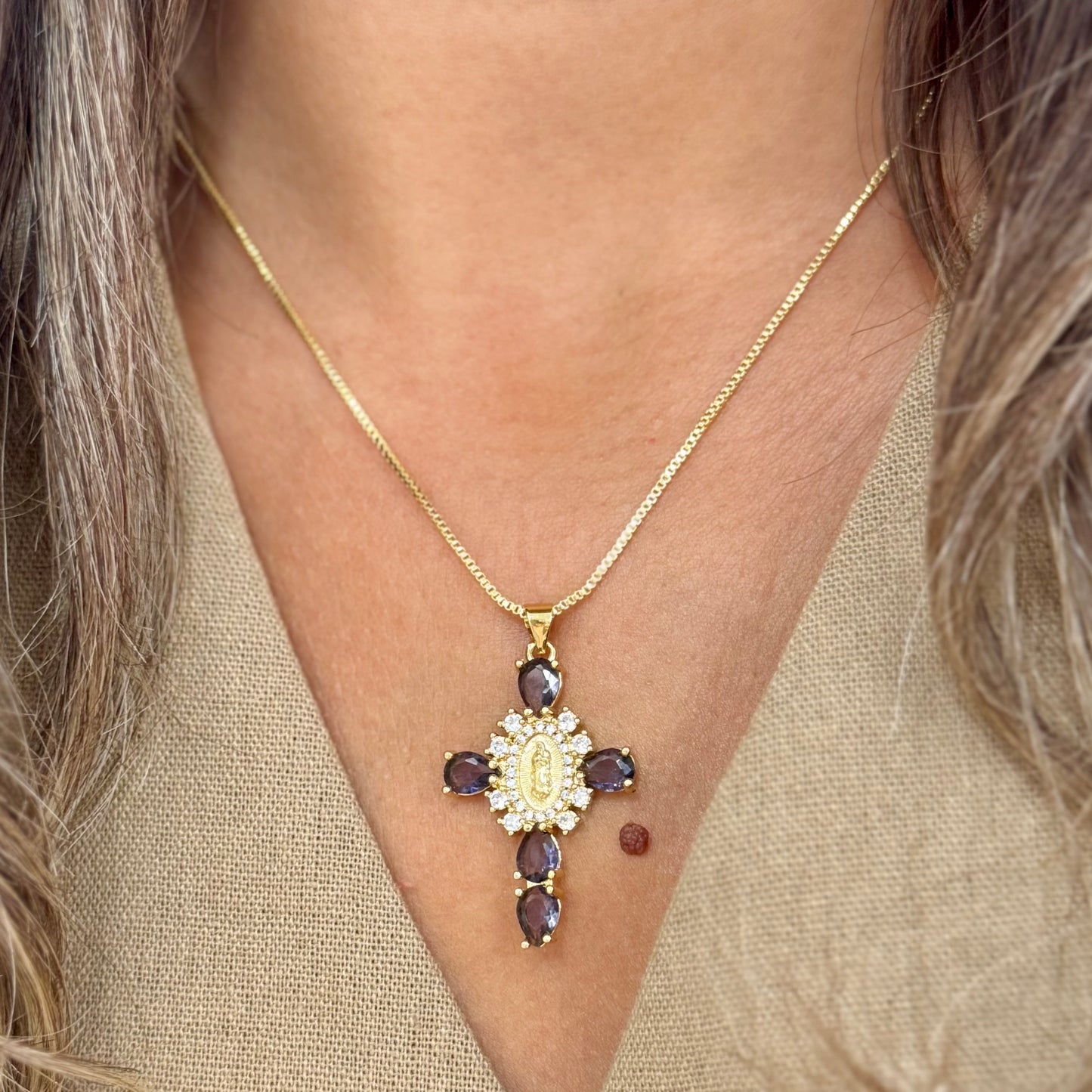 Cristal Purple Stones Cross Necklace