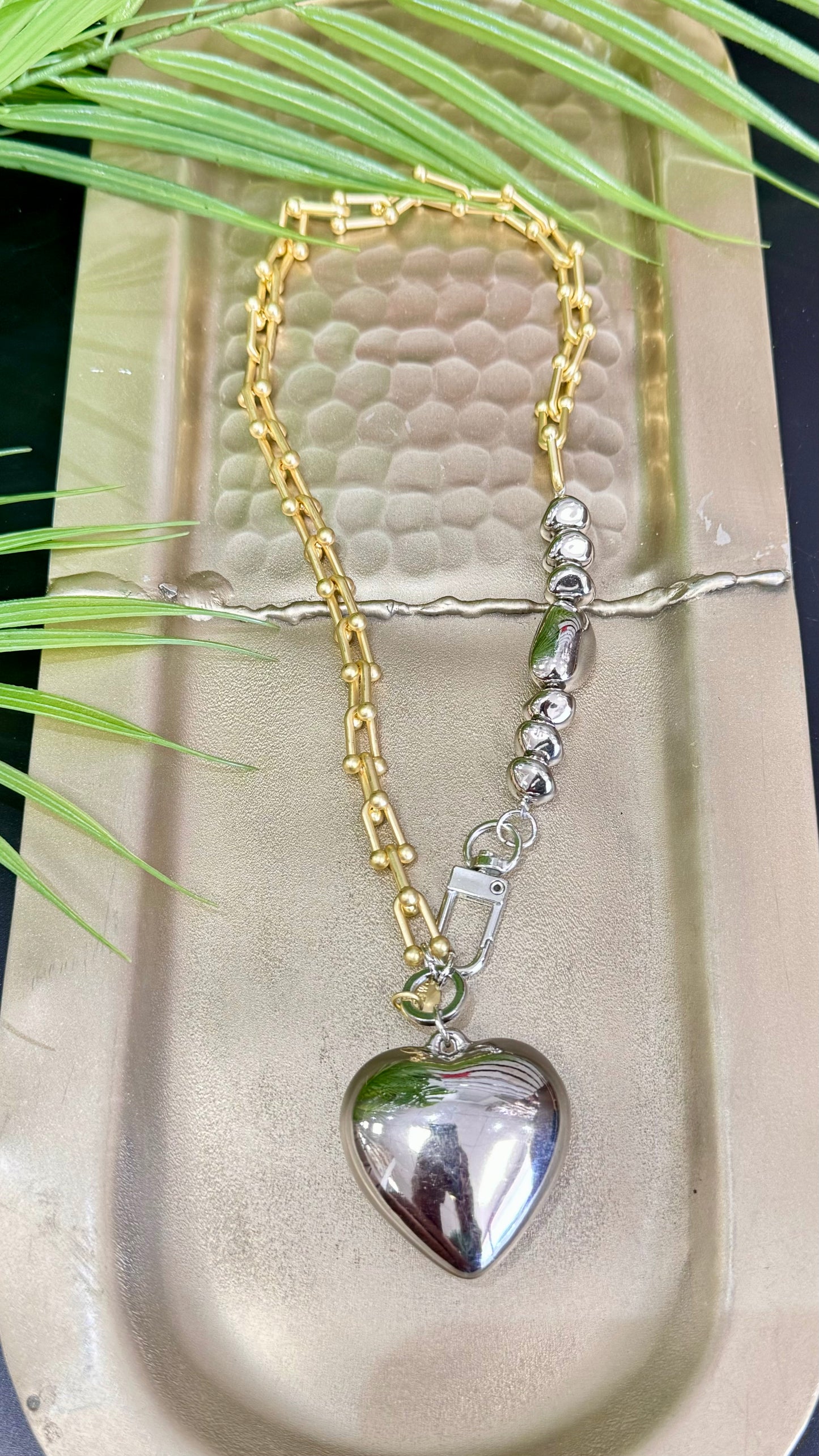 Bold Heart Different Chain Necklace