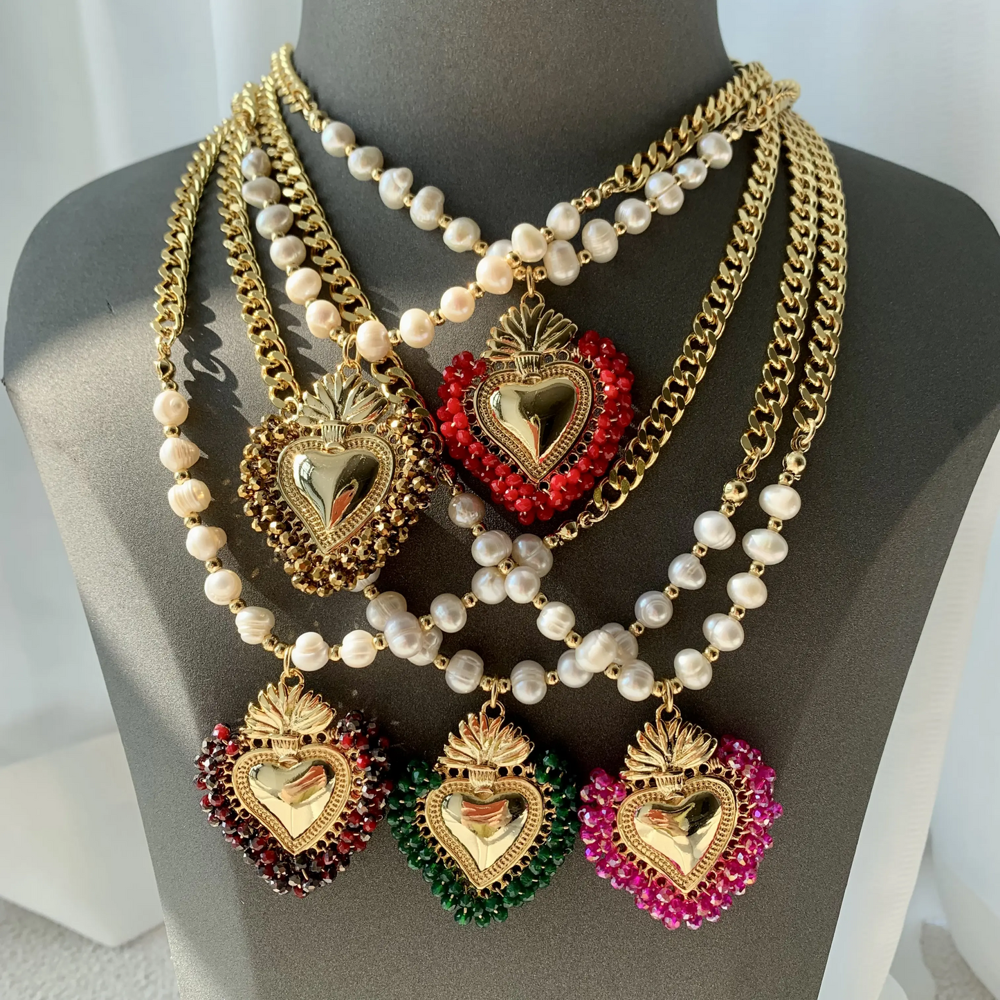 Brown Balls Hearts With Pearls And Gold Necklace