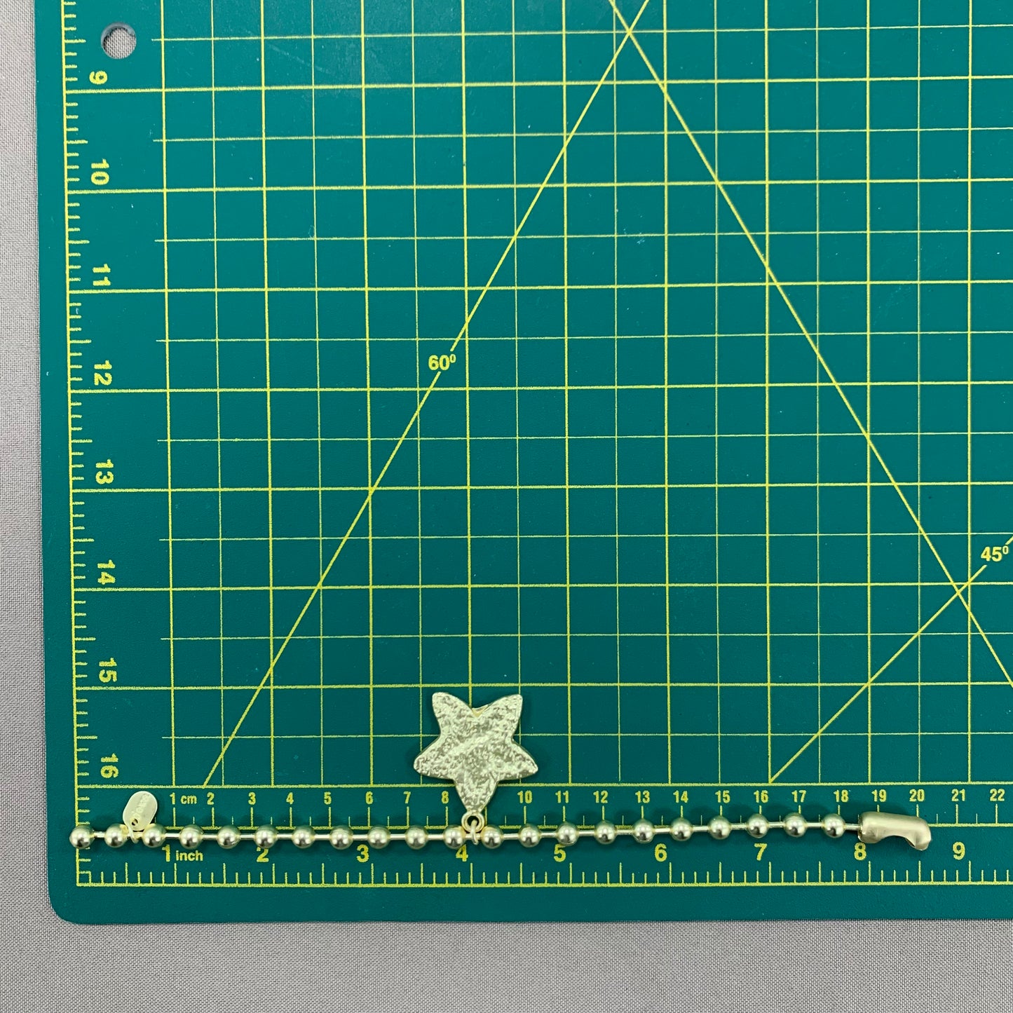 Snowball hanging star gold bracelet