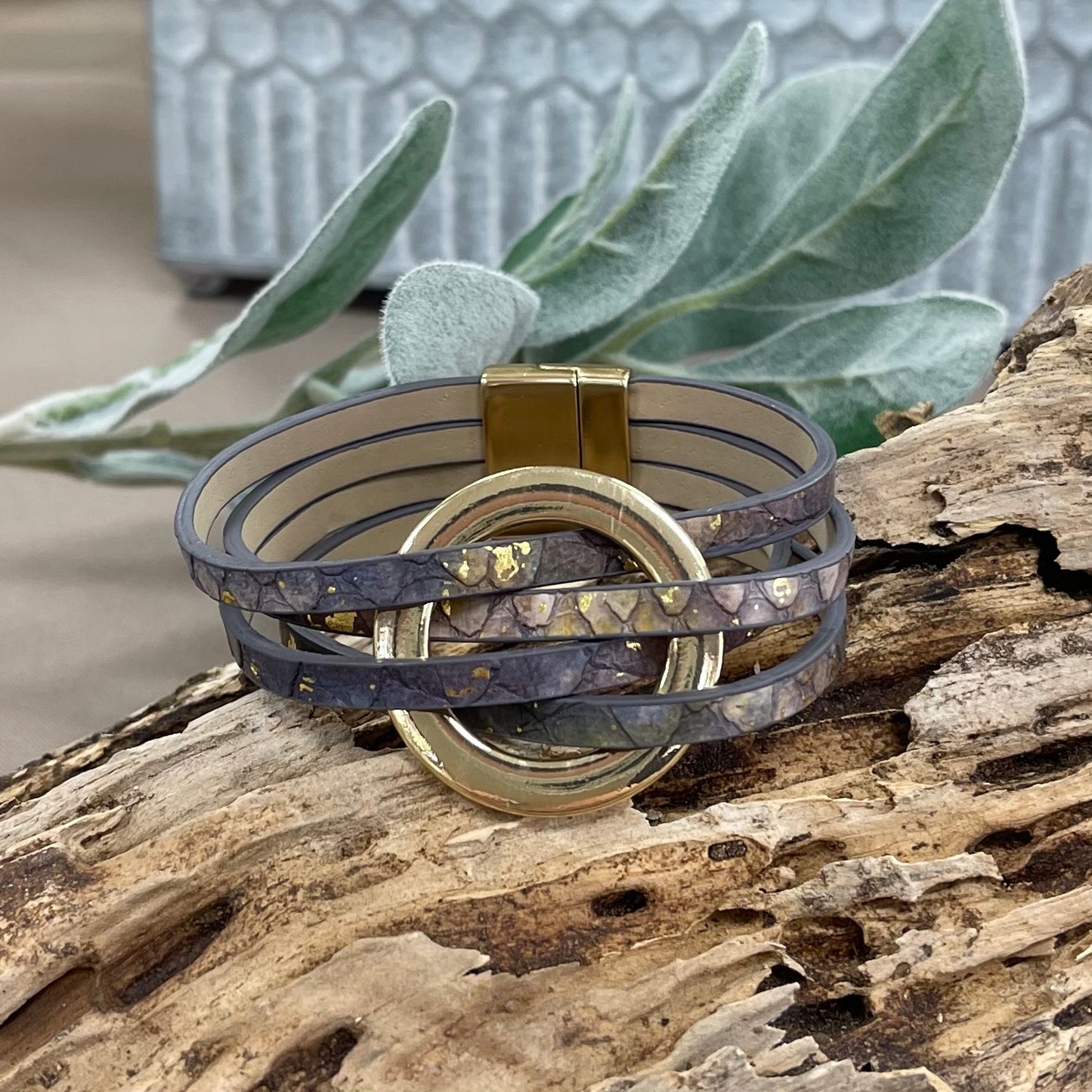 Galaxy Gold Circle Bracelet