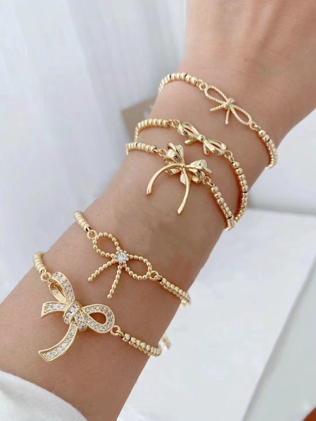Small Bow Gold Bracelet
