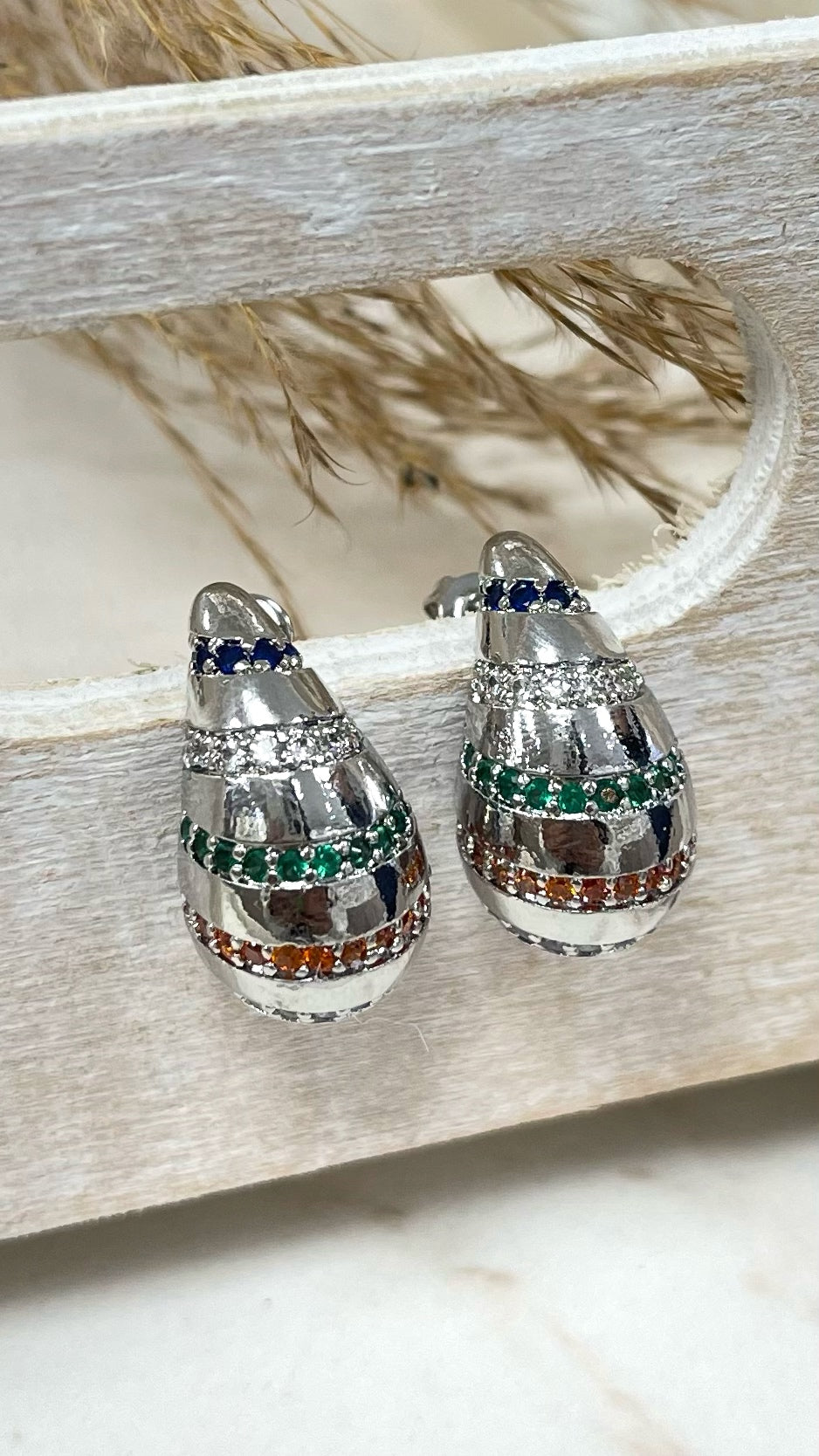 Silver Drops With Lines Colors Quartz Earrings