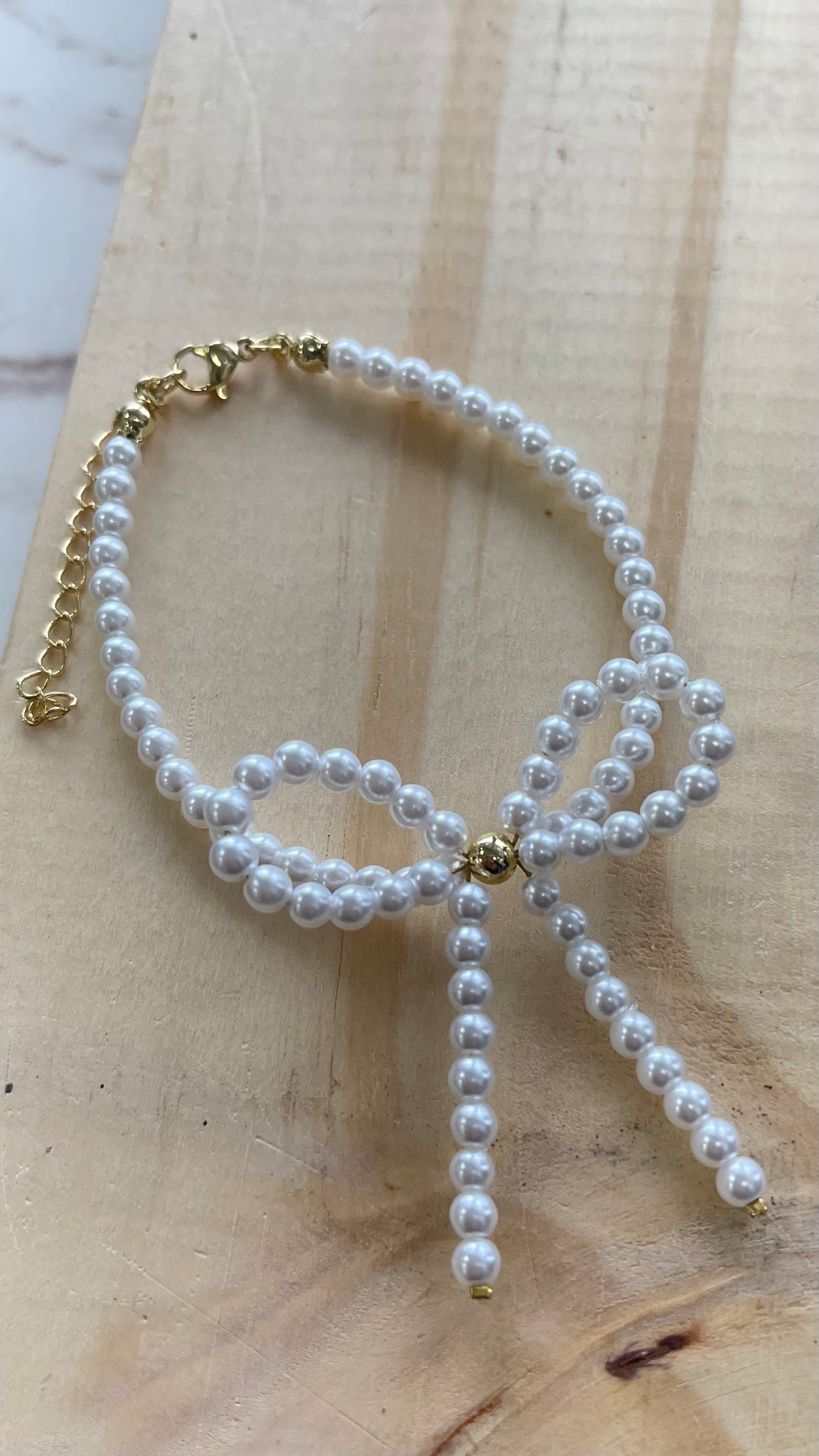 Bow Pearl Gold Bracelet