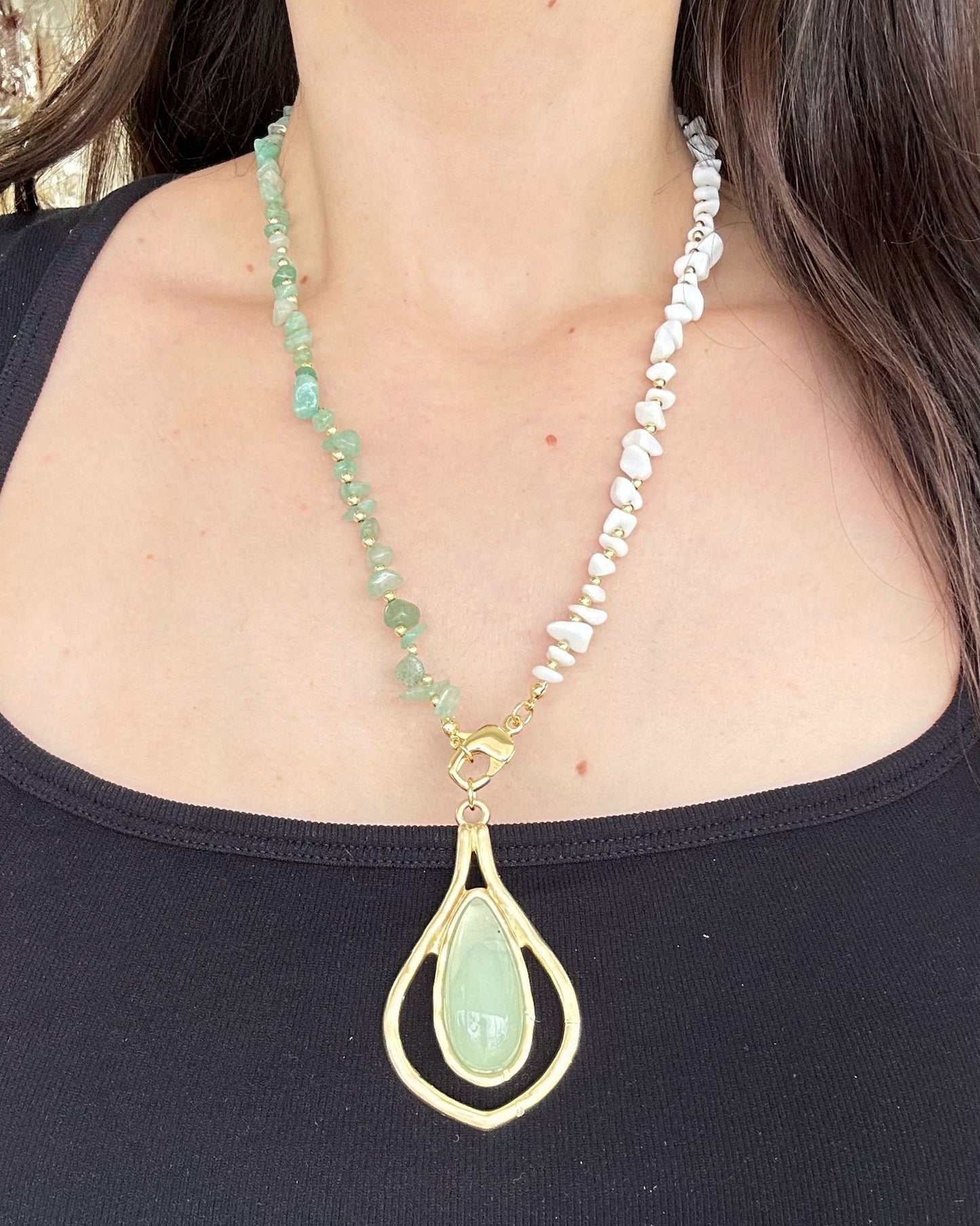 Green And White Gold Necklace