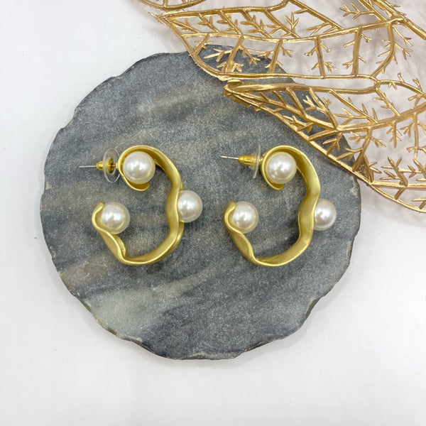 Hoop Gold Earring With Pearls
