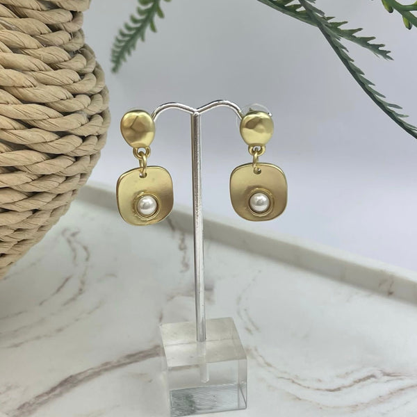 Pearl Gold Plated Earring
