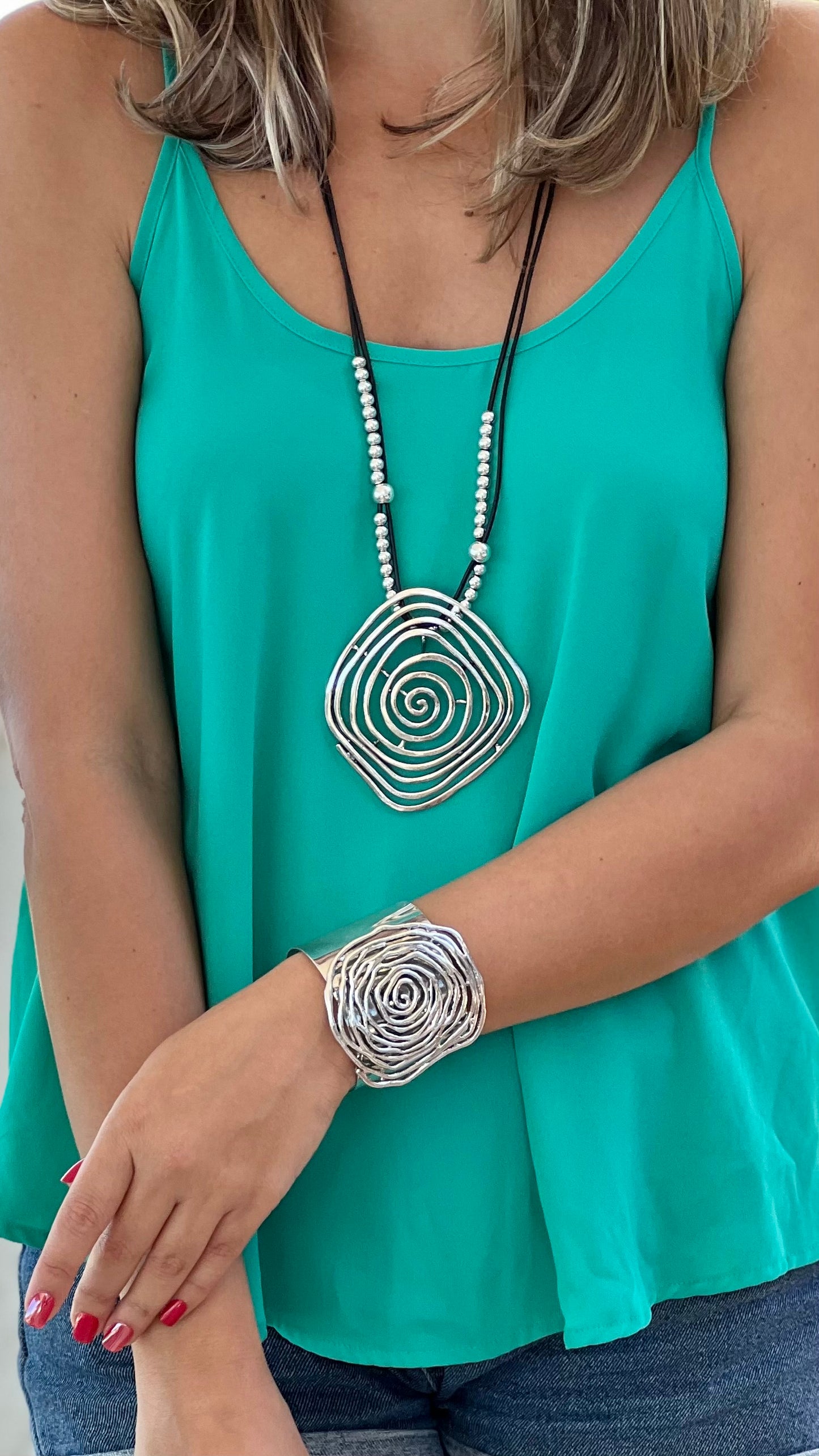 Deep Horizon Silver Necklace