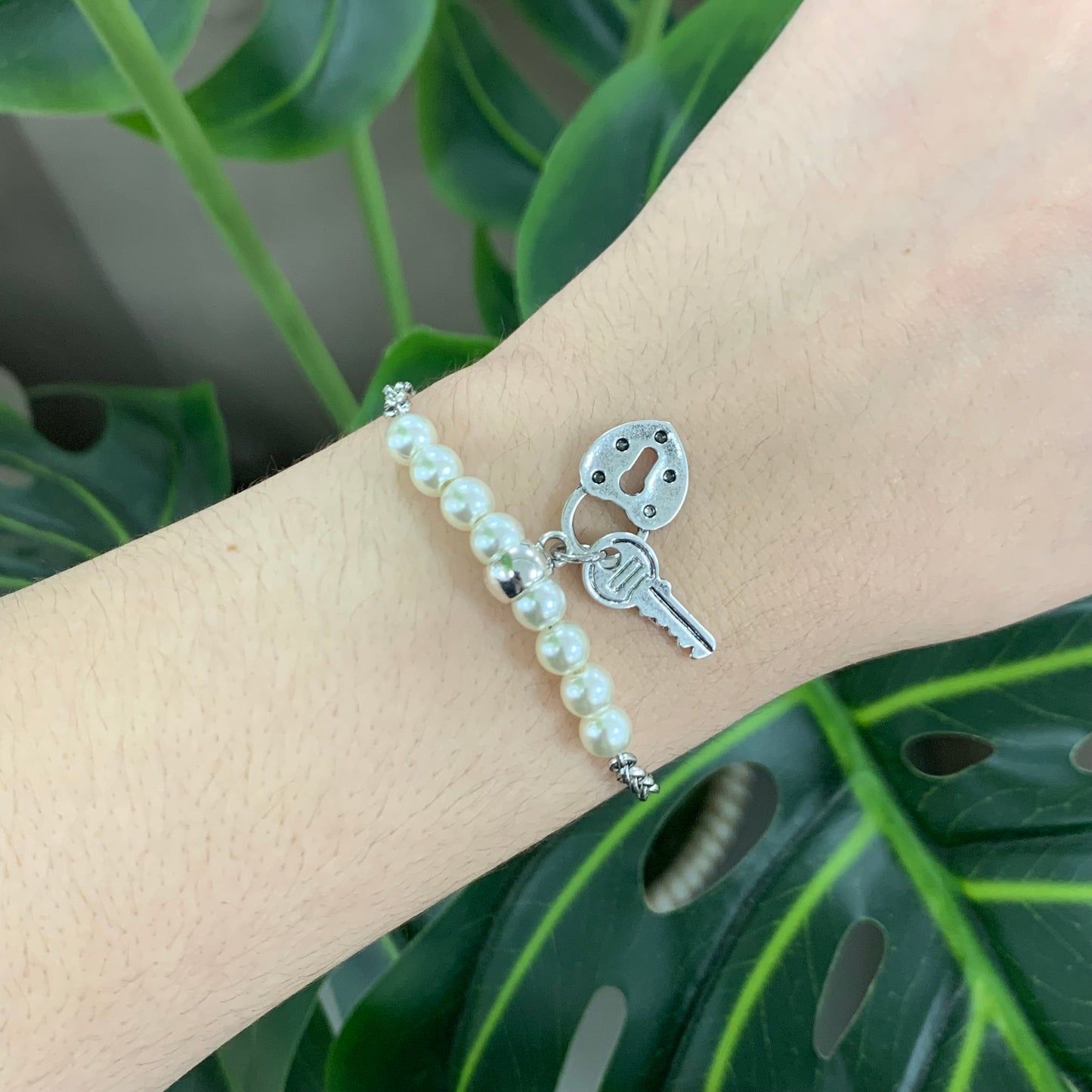 Silver Bracelet With Pearls, Key and Heart