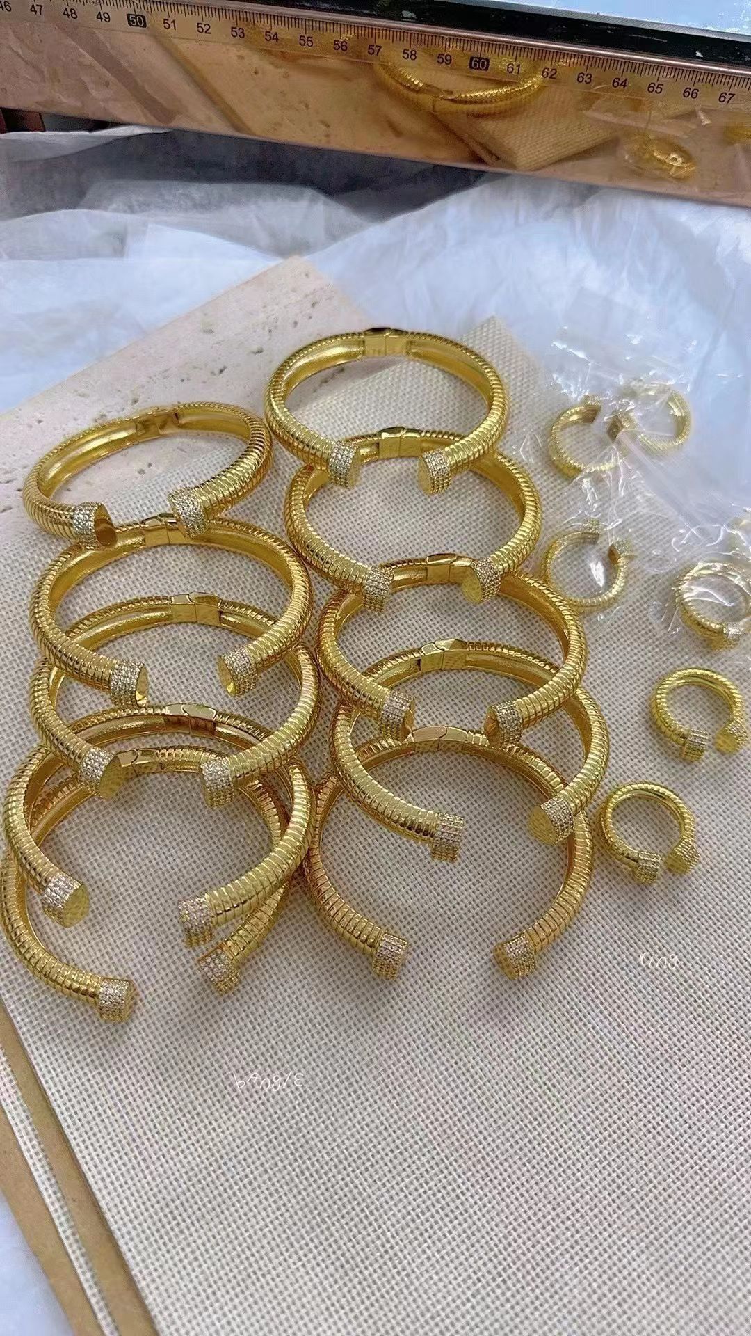 Spring Gold With Quartz Ring