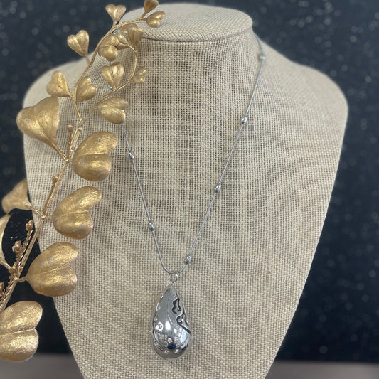 Big Drop Silver With Quartz Necklace
