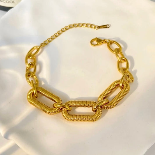 Spring Chain Gold Bracelet