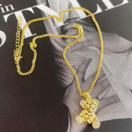 Mid Teddy With Quartz Gold Necklace