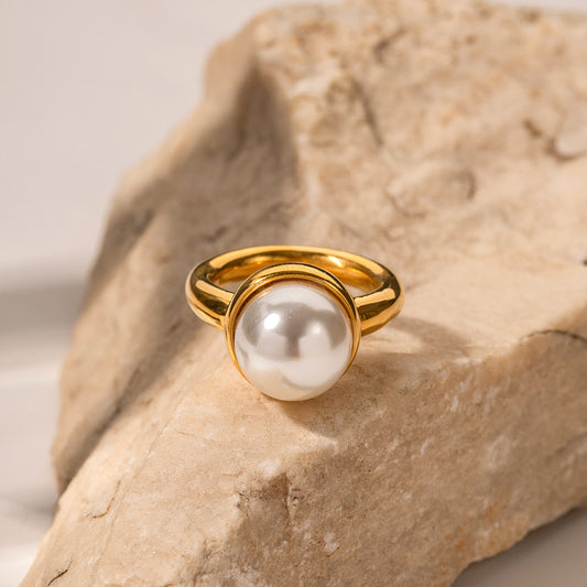 Pearl Globe Gold Ring