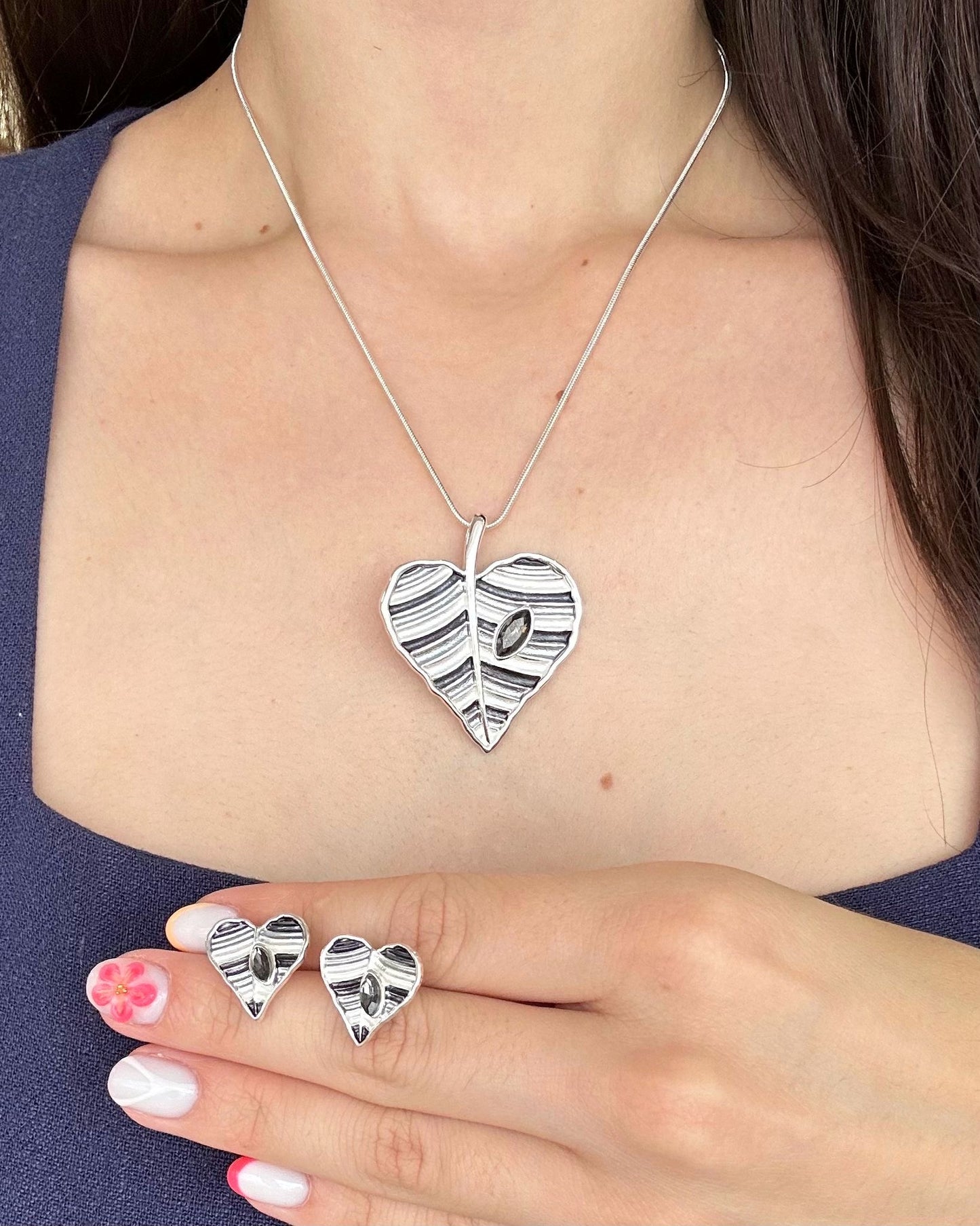 Black Heart Set Necklace With Earrings