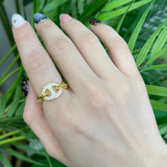 Circle Half Quartz Gold Ring