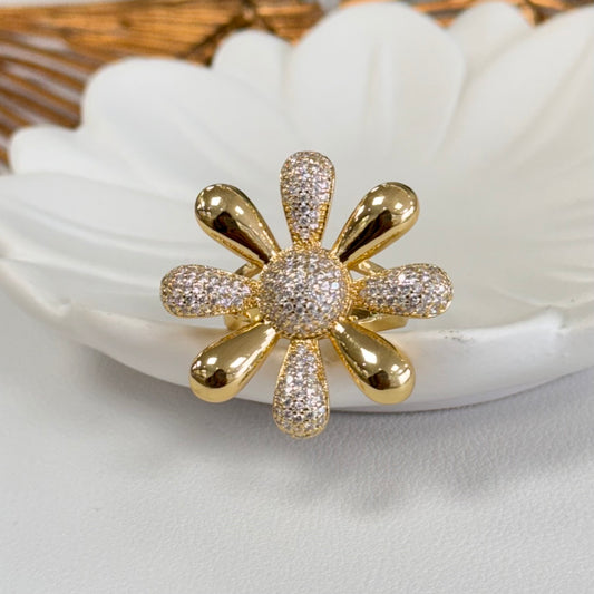 Flower Gold With Quartz Ring