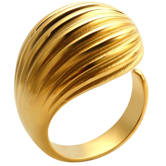 Stripe Drop Gold Ring