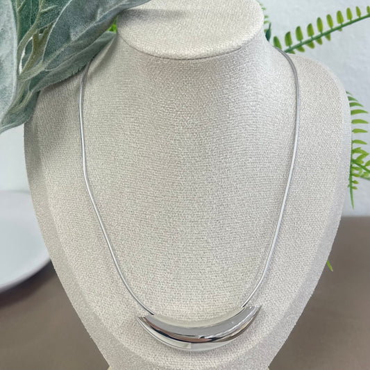 Bold Curve Silver Necklace