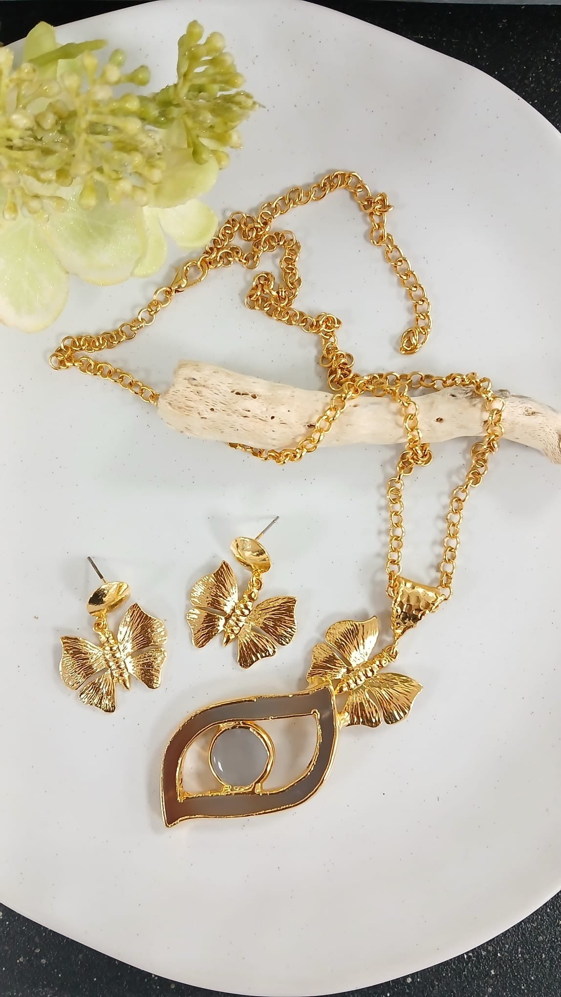 Natural Clear Color Butterfly 2pcs set