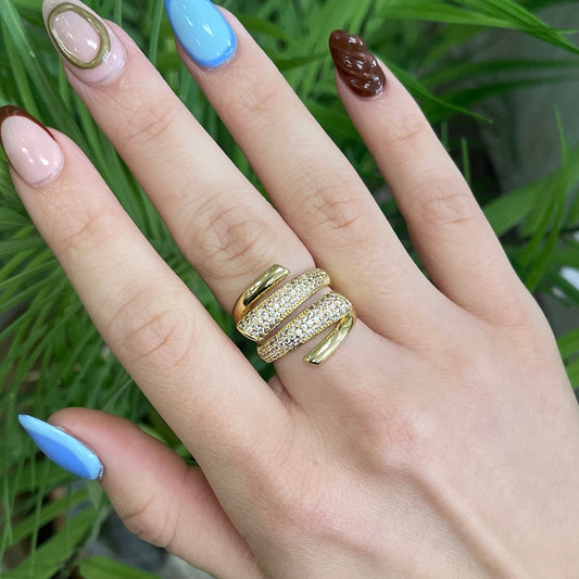 Four Line Gold Ring With Quartz