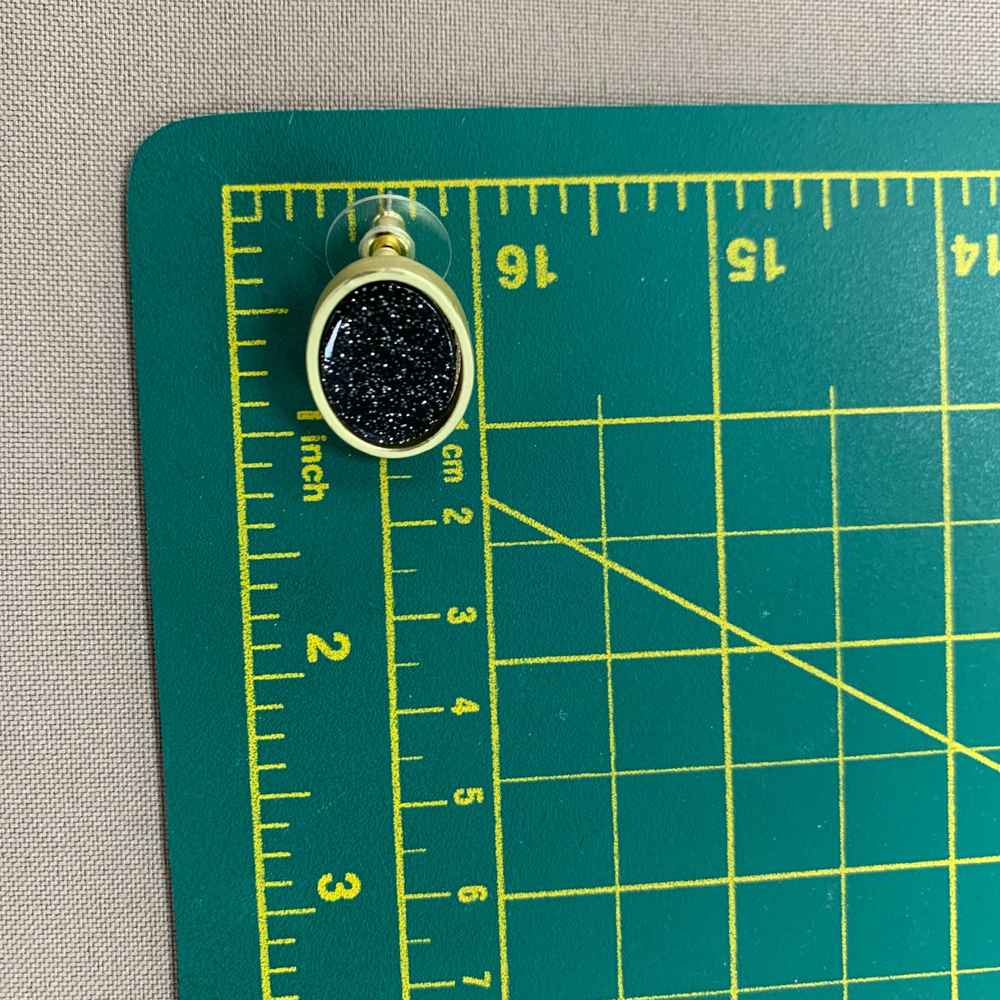 Small Glitter Black Gold Earring