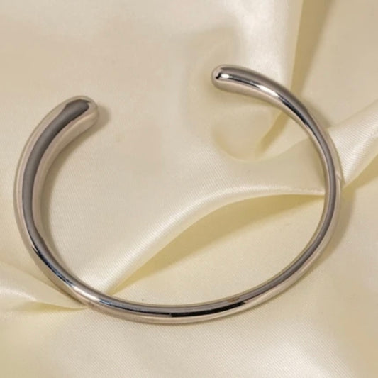 Thin Drop Silver Bangles