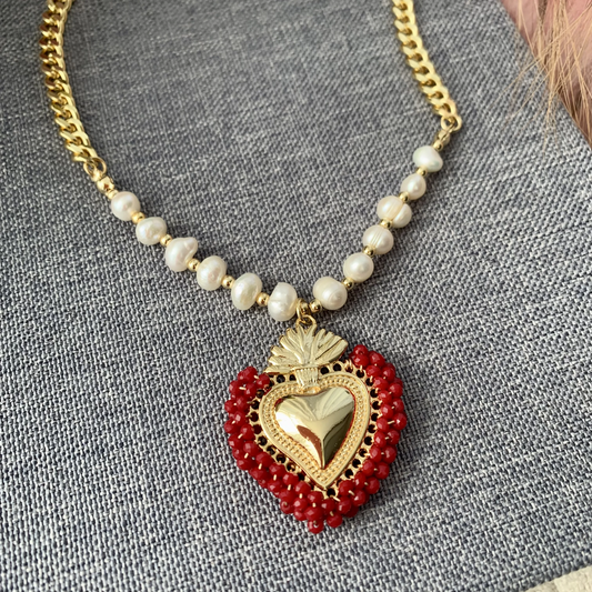 Red Balls Hearts With Pearls And Gold Necklace