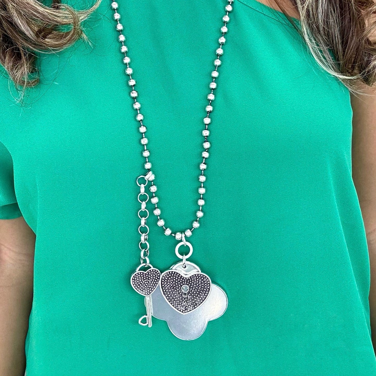 Snowball Necklace With Heart Clover And Key Silver