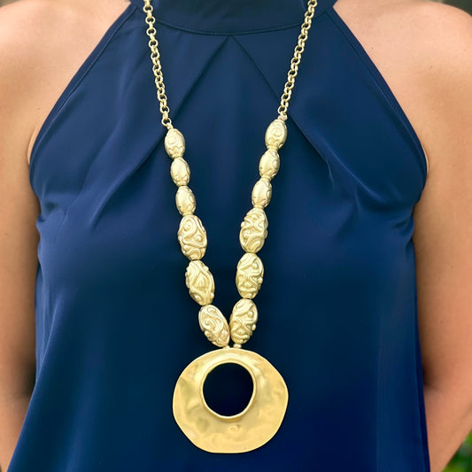Chic Gold Necklace