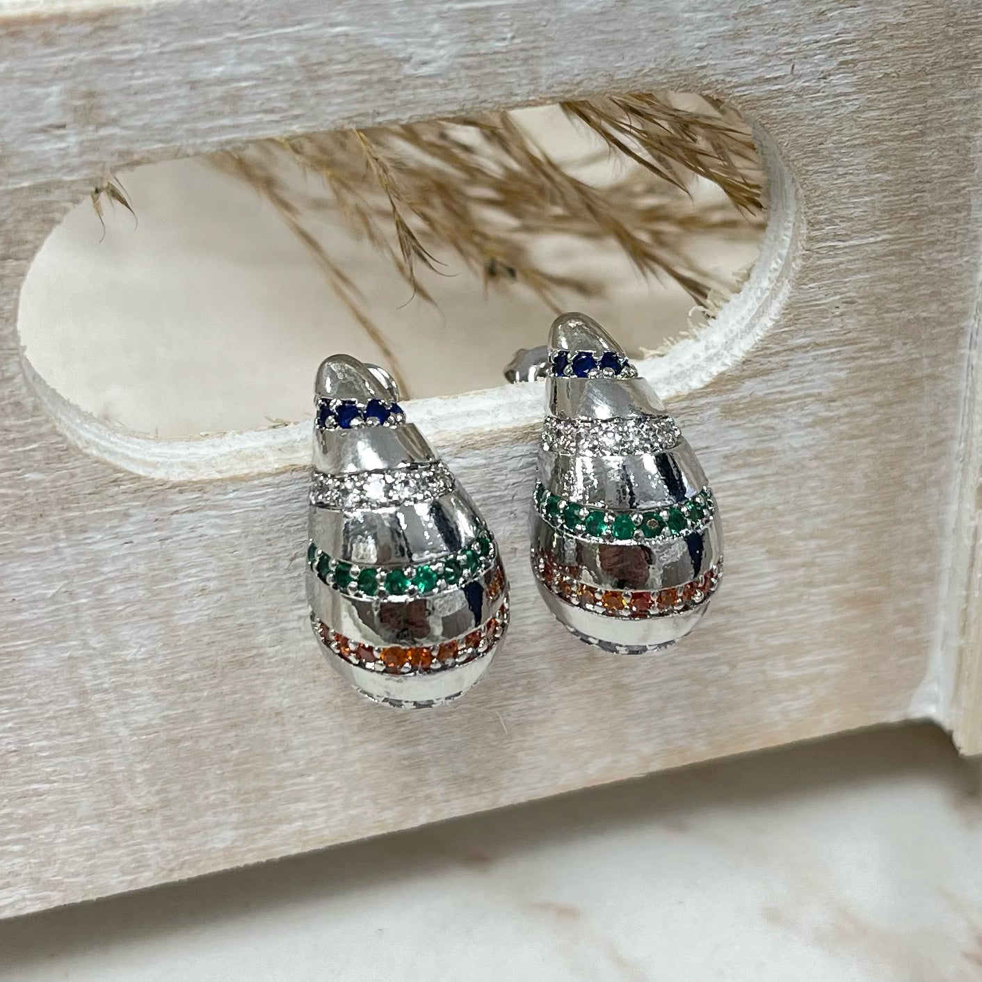 Silver Drops With Lines Colors Quartz Earrings