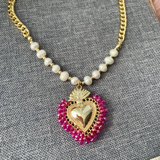 Fuchsia Balls Hearts With Pearls And Gold Necklace