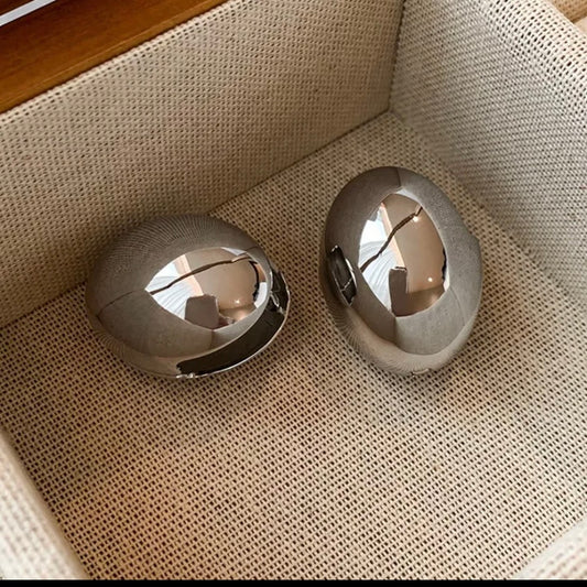 Bold Round Silver Earring