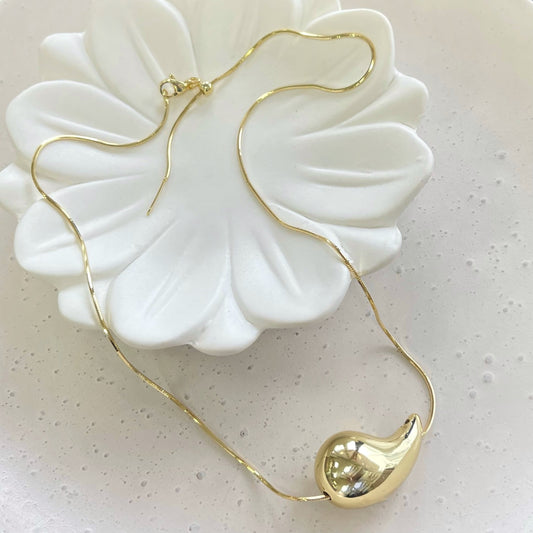 Horizontal Drop Gold Necklace