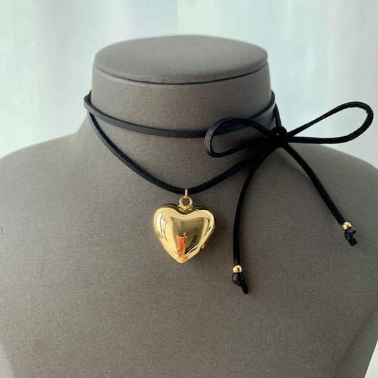 Choker Necklace With Heart