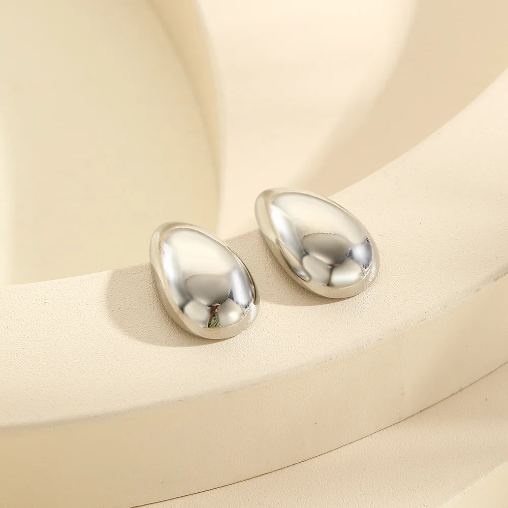 Plain Drops Silver Earrings