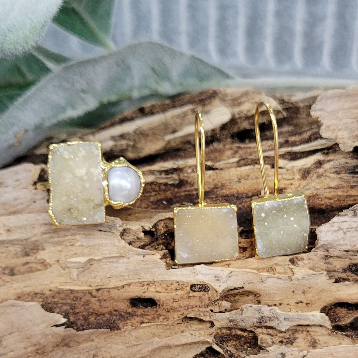 Natural Stones with Pearl 2pcs Set