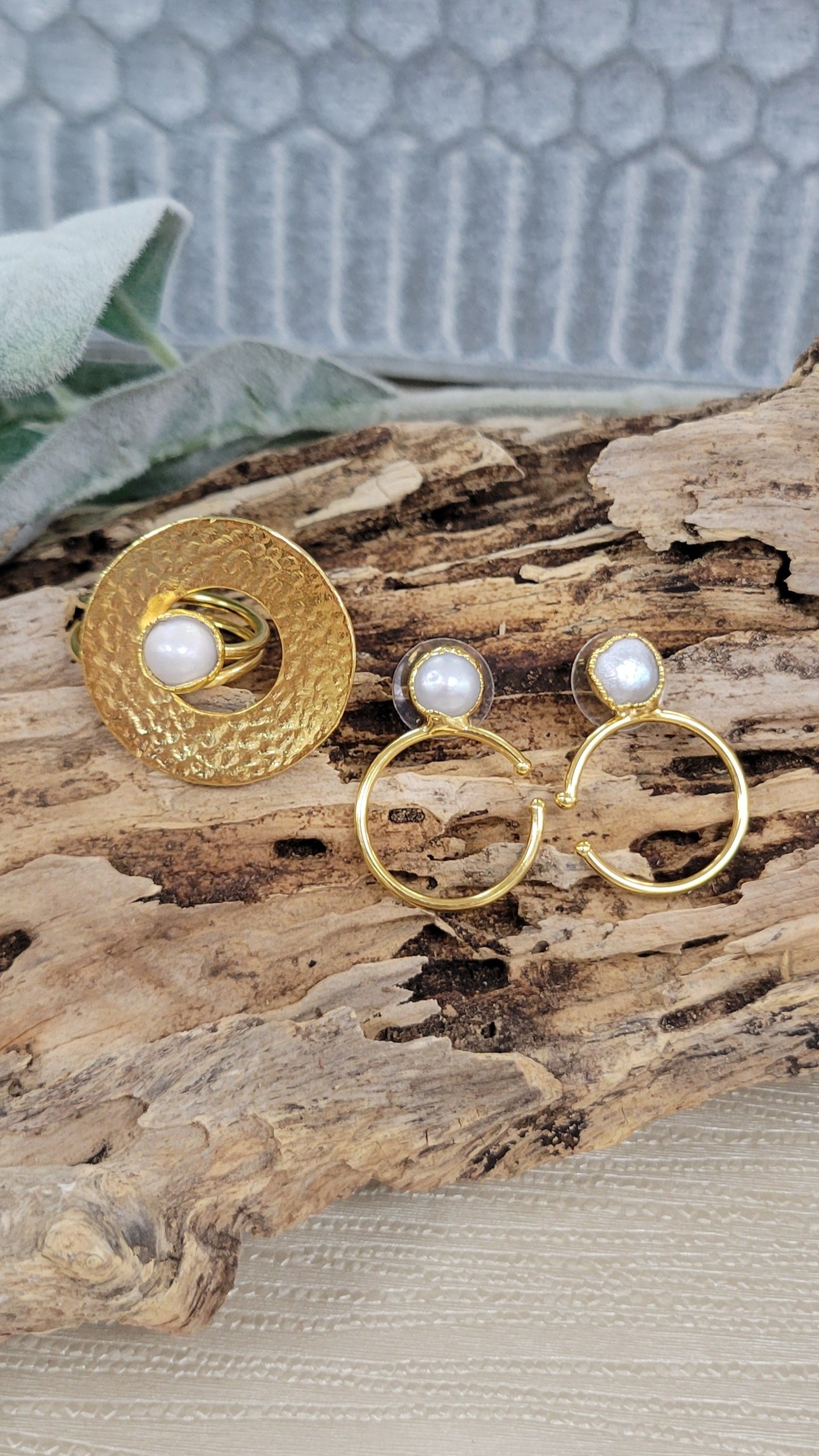 Pearls Two Pieces Set