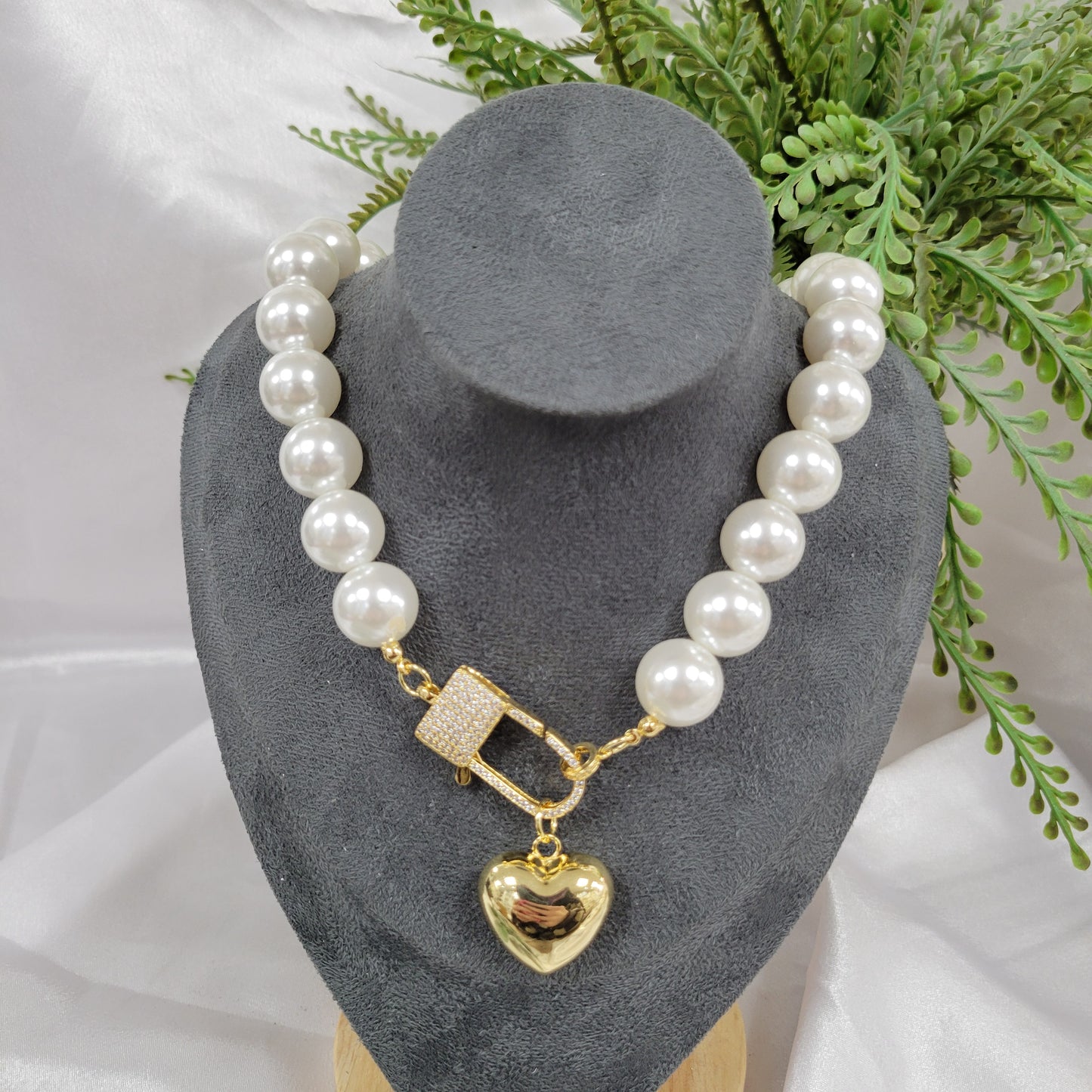 Big Pearls With Bold Heart