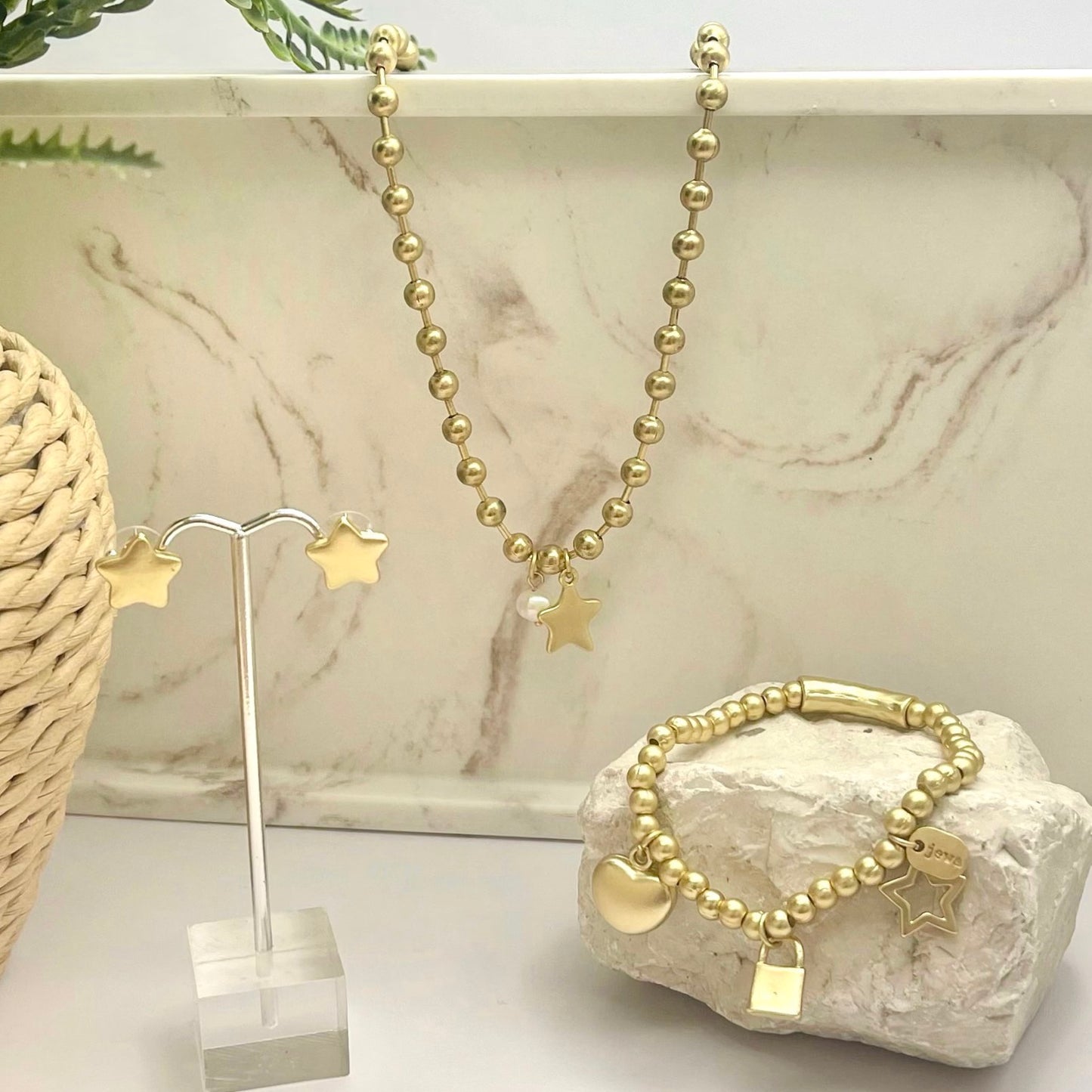 Stretch Mix Pendants Gold Bracelet